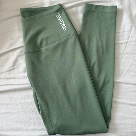 Gymshark Training 7/8 leggings - Size XS in light green - Picture 3 of 16